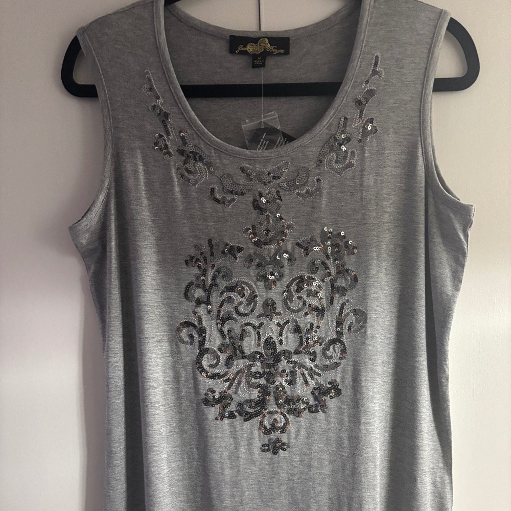 BRAND NEW ACCESSORIZED TANK TOP